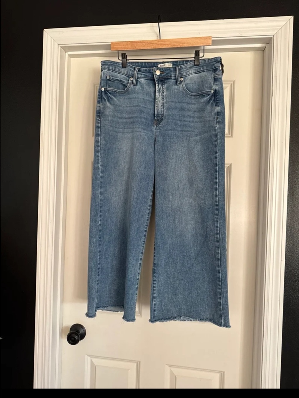 OAT NEW YORK WIDE LEG CROP JEAN size 12/31 - Picture 5 of 12
